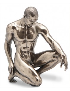 Figura hombre desnudo