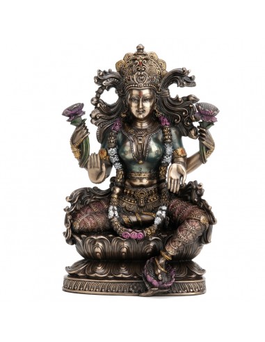 Lakshmi sentado