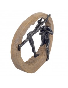 Figura hombre y mujer en roca  2